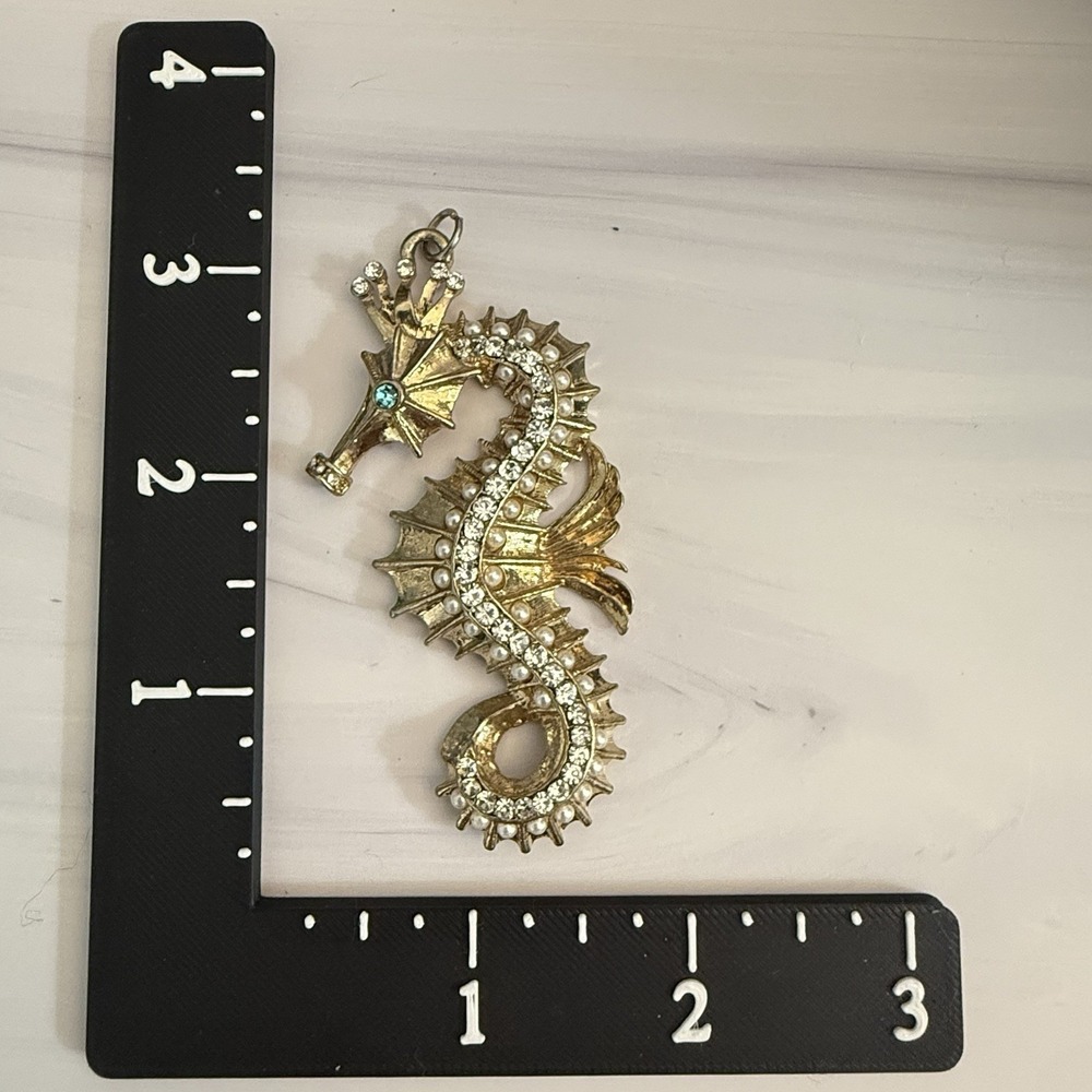Vintage Seahorse Pendant Gold Hattie Carnegie Pearl Beads Blue Rhinestone MCM - Picture 9 of 9
